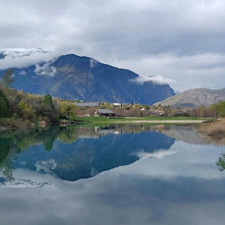 Villargondran, Les Magnifiques Cols De Maurienne Garage Motos, Velos Habitación foto