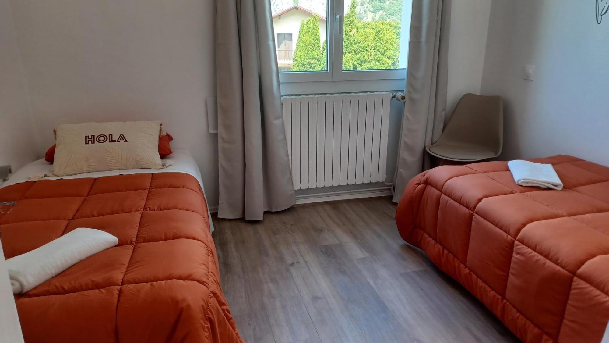 Villargondran, Les Magnifiques Cols De Maurienne Garage Motos, Velos Habitación foto