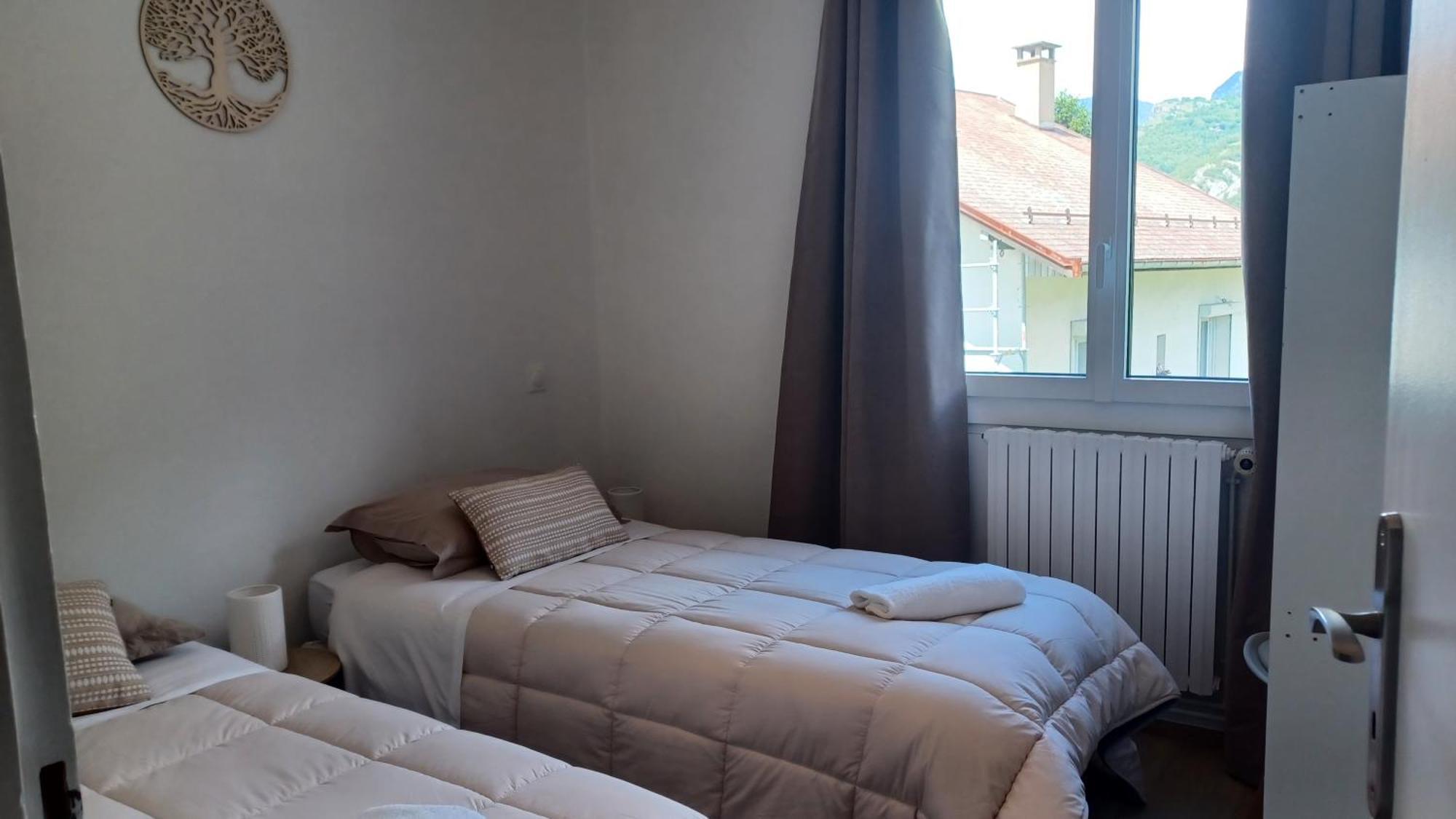 Villargondran, Les Magnifiques Cols De Maurienne Garage Motos, Velos Habitación foto